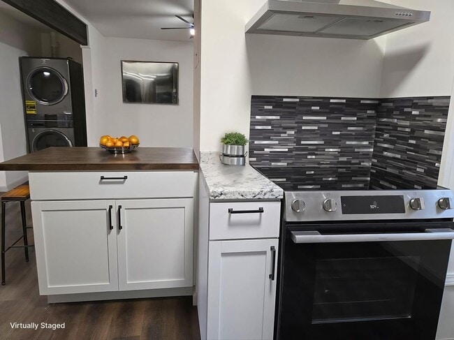 Building Photo - 420 W Huntington Ave