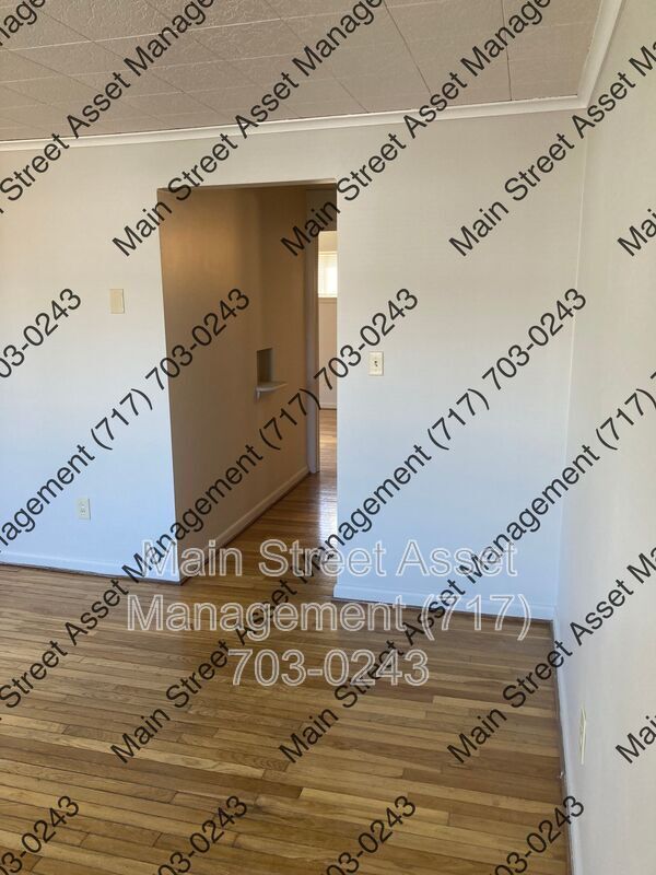 Building Photo - 729 S 25th St