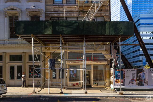 Building Photo - 57 Warren St