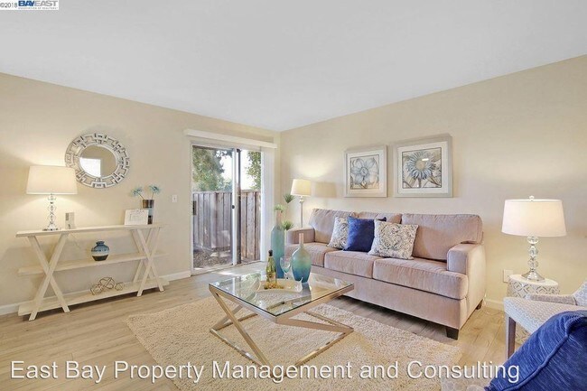 Building Photo - 2609 Royal Ann Dr