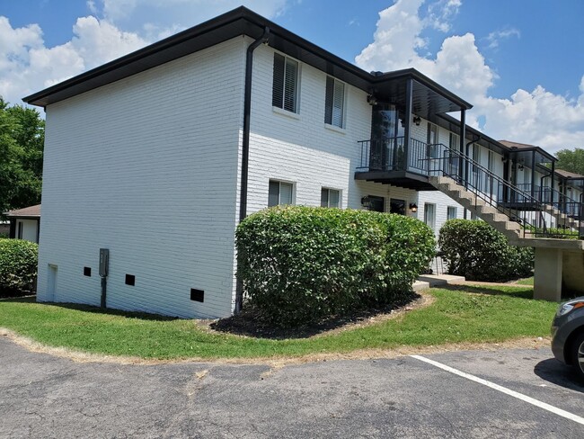 Building Photo - Forty West Apartments