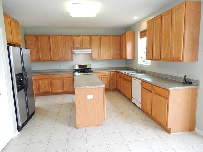 Building Photo - 2770 Moraine Valley Rd