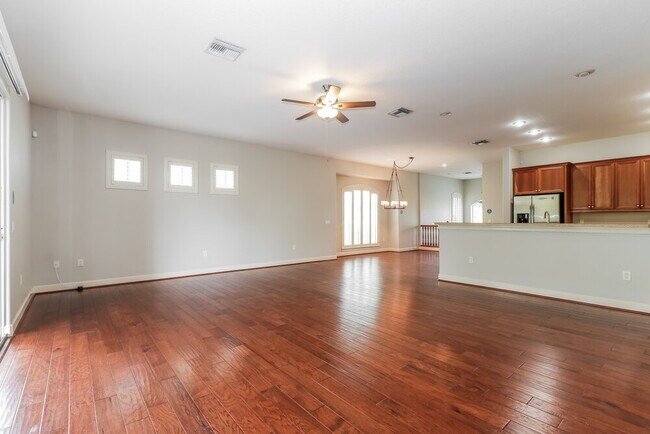 Building Photo - 5528 Jobeth Dr