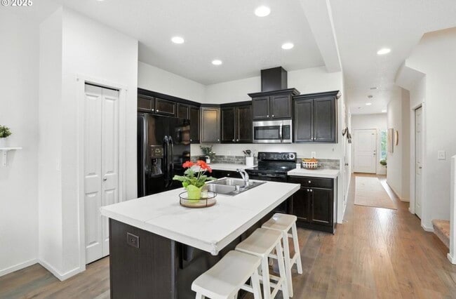 Building Photo - 5613 N E 129th Pl