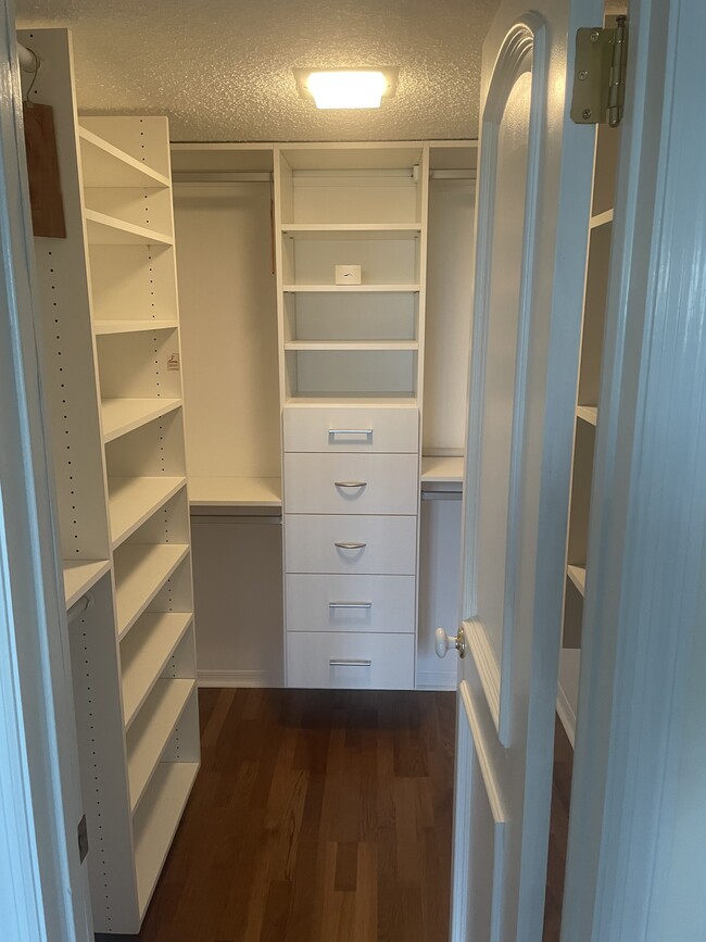 Beautiful custom closet - 7893 Sailboat Key Blvd S