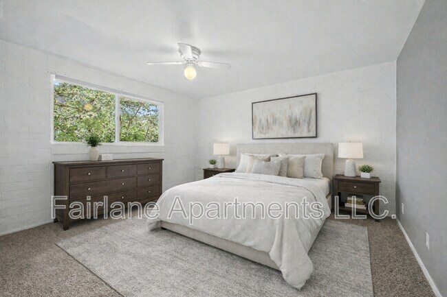 Foto del edificio - 428 E 5th Ave