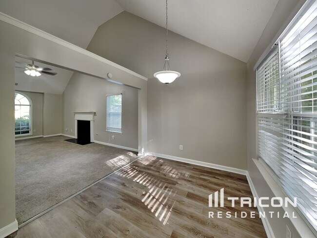 Building Photo - 4455 Grove Dr NW