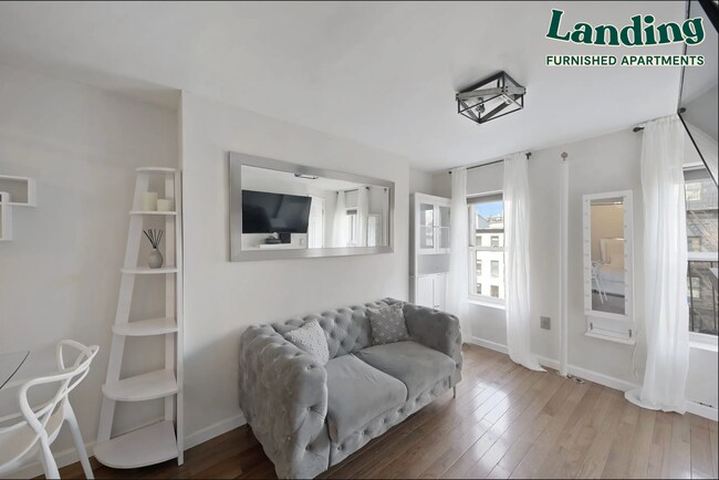Foto del edificio - 371 E 10th St