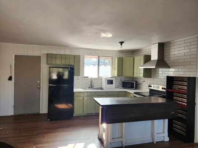 Building Photo - 20 Co Rd 4482