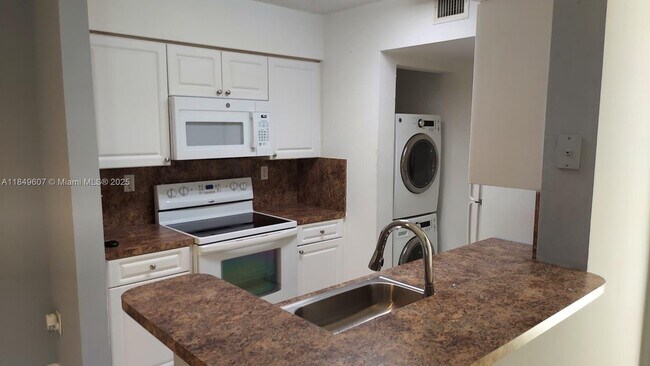 Building Photo - 15231 SW 80th St
