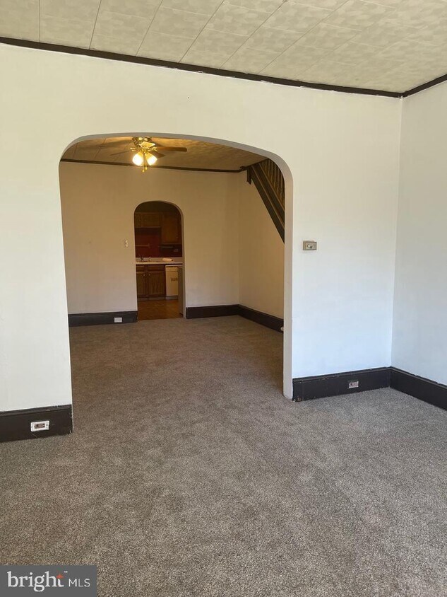 Foto principal - 665 N 2nd St