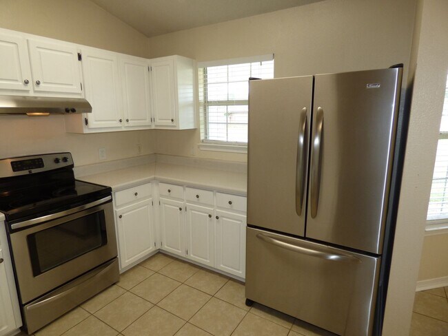 Foto del edificio - Great 3 bedroom home in Pace