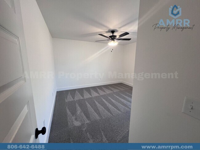 Building Photo - 337 E Greystone Square
