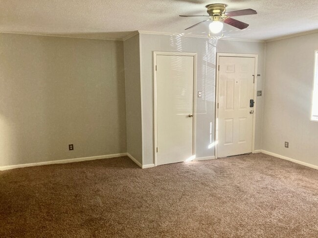 Building Photo - 117 Parkburg Rd