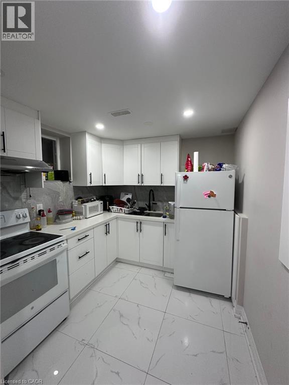 Photo du bâtiment - 493 St Moritz Ave