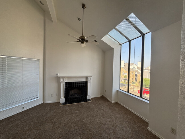 Photo - 4719 N Galloway Ave Apartment