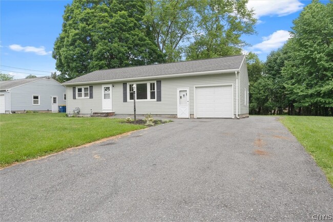 Building Photo - 102 Oakridge Dr