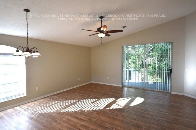 Building Photo - 10904 New Brighton Ct