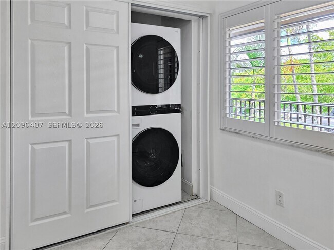 Foto del edificio - 2212 S Cypress Bend Dr
