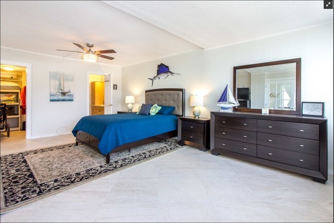 Foto del edificio - 3100 NE 49th St