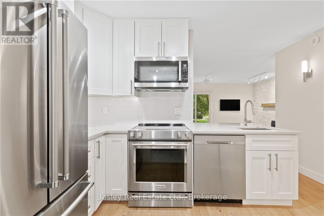 Photo principale - 17-17 Dawson Dr