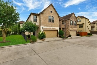 Building Photo - 2725 King's Retreat Cir