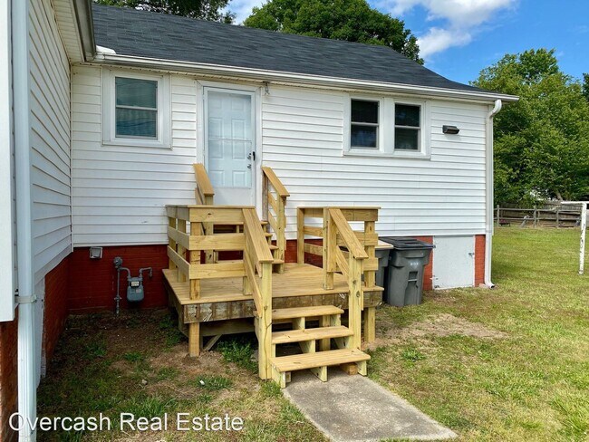 Building Photo - 2 br, 1 bath House - 602 North Juniper Avenue