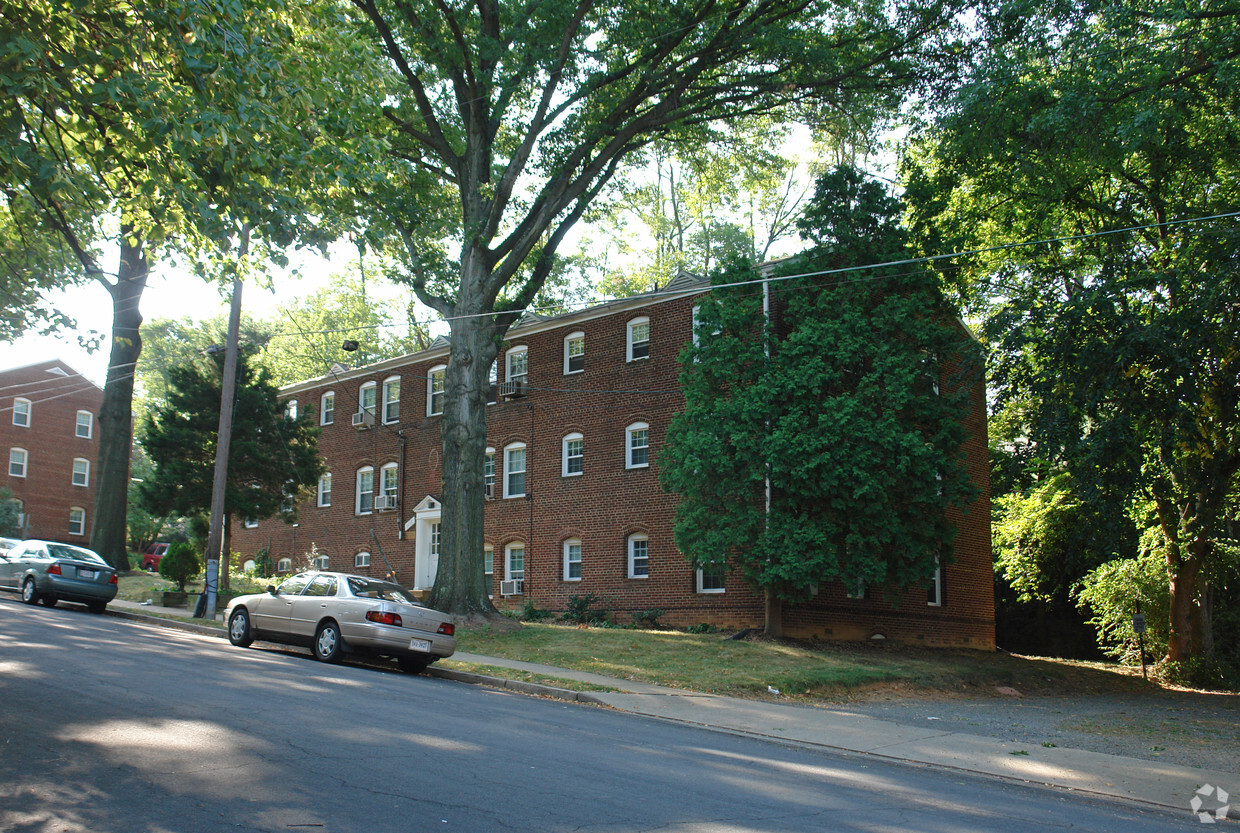 Building Photo - Westover