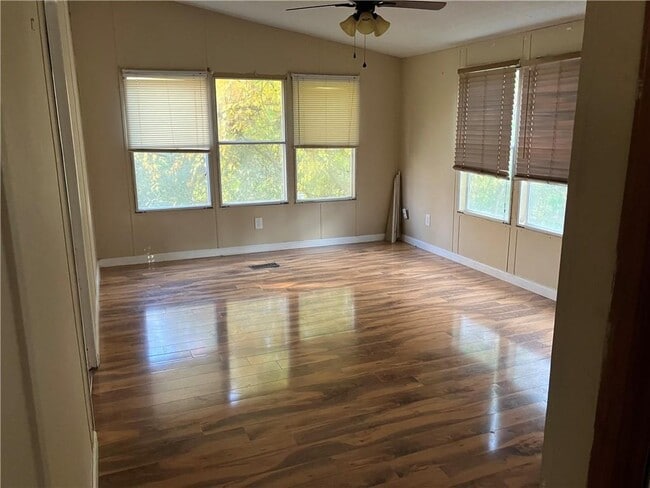 Foto del edificio - 4593 Catfish Ct SE