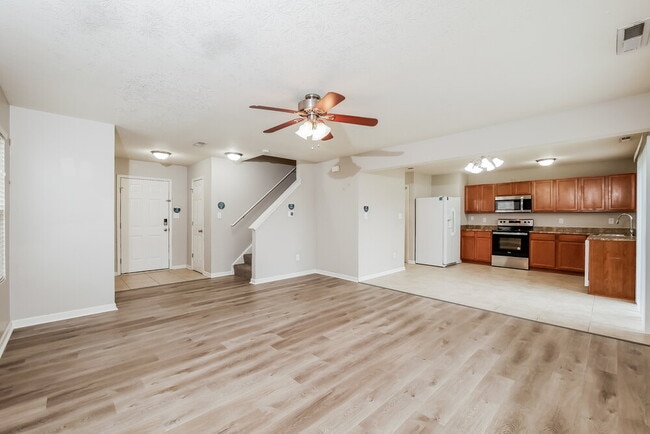 Building Photo - 1085 Torino Ln