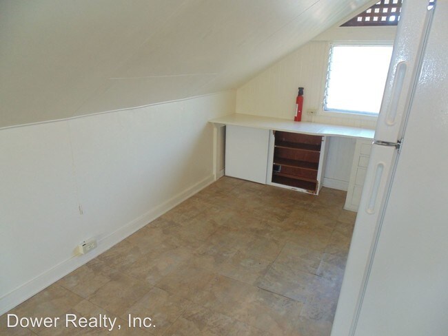 Building Photo - 3608 Leahi Ave