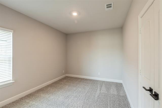 Foto del edificio - 1029 Sleepy Owl Ln
