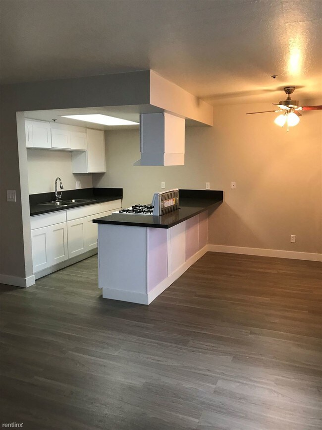 510 E Chestnut Ave Santa Ana Ca 92701 Condo For Rent In Santa