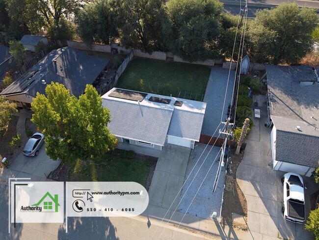 Building Photo - 3288 Foothill Vista Dr -  Solar Panels, Lo...