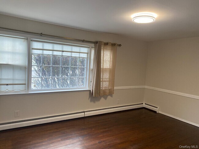 Foto del edificio - 100 Kings Ave