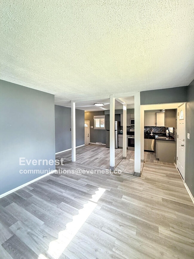 Building Photo - 20853 Garden Ln