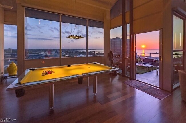 Foto del edificio - 701 W Lakeside Ave