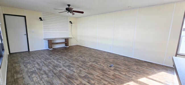 Building Photo - 66 Benedict Dr