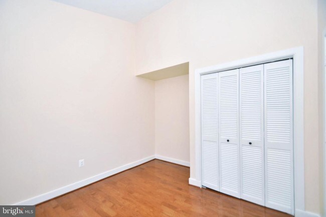 Building Photo - 808 S Bond St