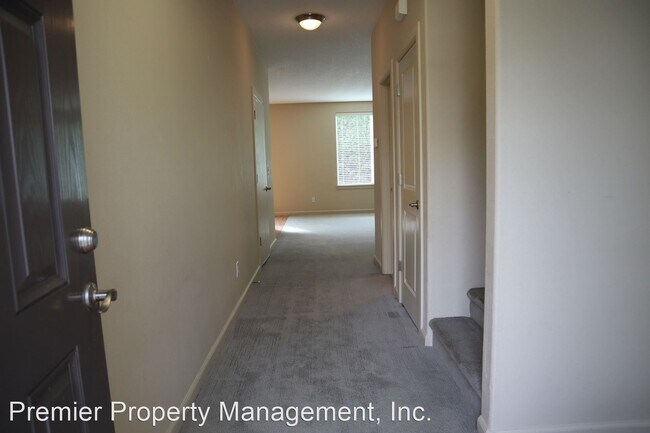 Building Photo - 3 br, 2.5 bath House - 3519 NE 42nd Street