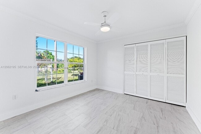 Building Photo - 1703 Golfside Village Dr