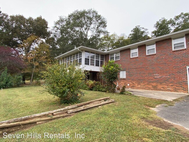 Building Photo - 4 br, 2 bath House - 122 Keown Road