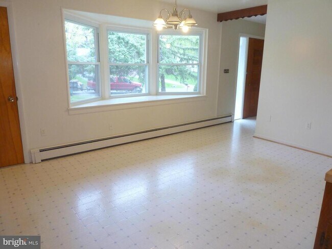 Foto del edificio - 20428 Greenfield Rd
