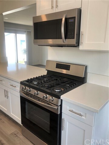 Foto del edificio - 3633 W 182nd St