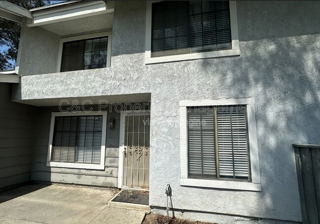 Photo - 1380 W 48th St Apartment