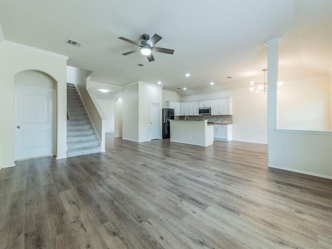 Building Photo - 18705 Falcon Pointe Blvd