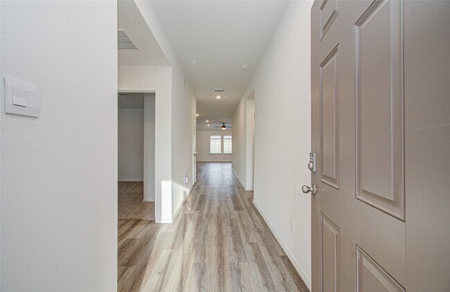 Foto del edificio - 14607 Lost Cave Wy