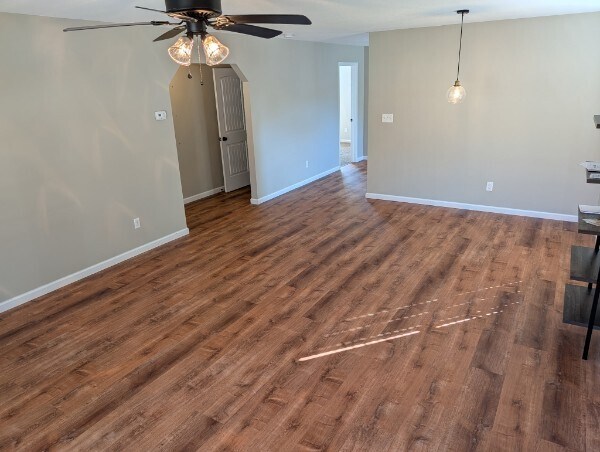 Building Photo - 2510 Bernhurst Dr