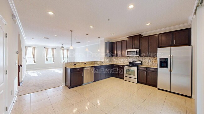 Foto del edificio - 4421 Ellipse Dr