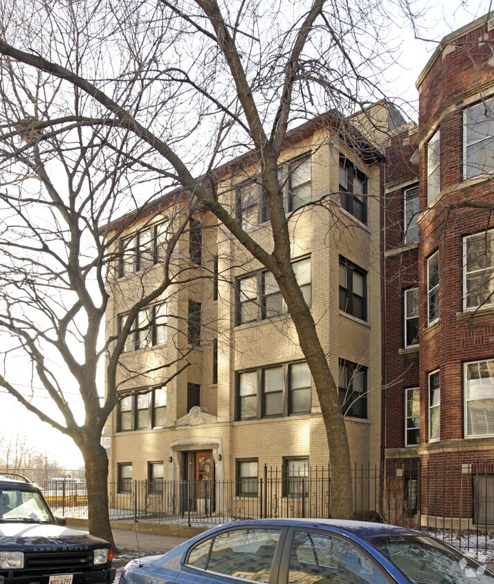 Foto del exterior - 805-815 W Sunnyside Ave